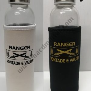Garrafa em Vidro, com Tampa em Metal e Manga em Neopreno 500ml