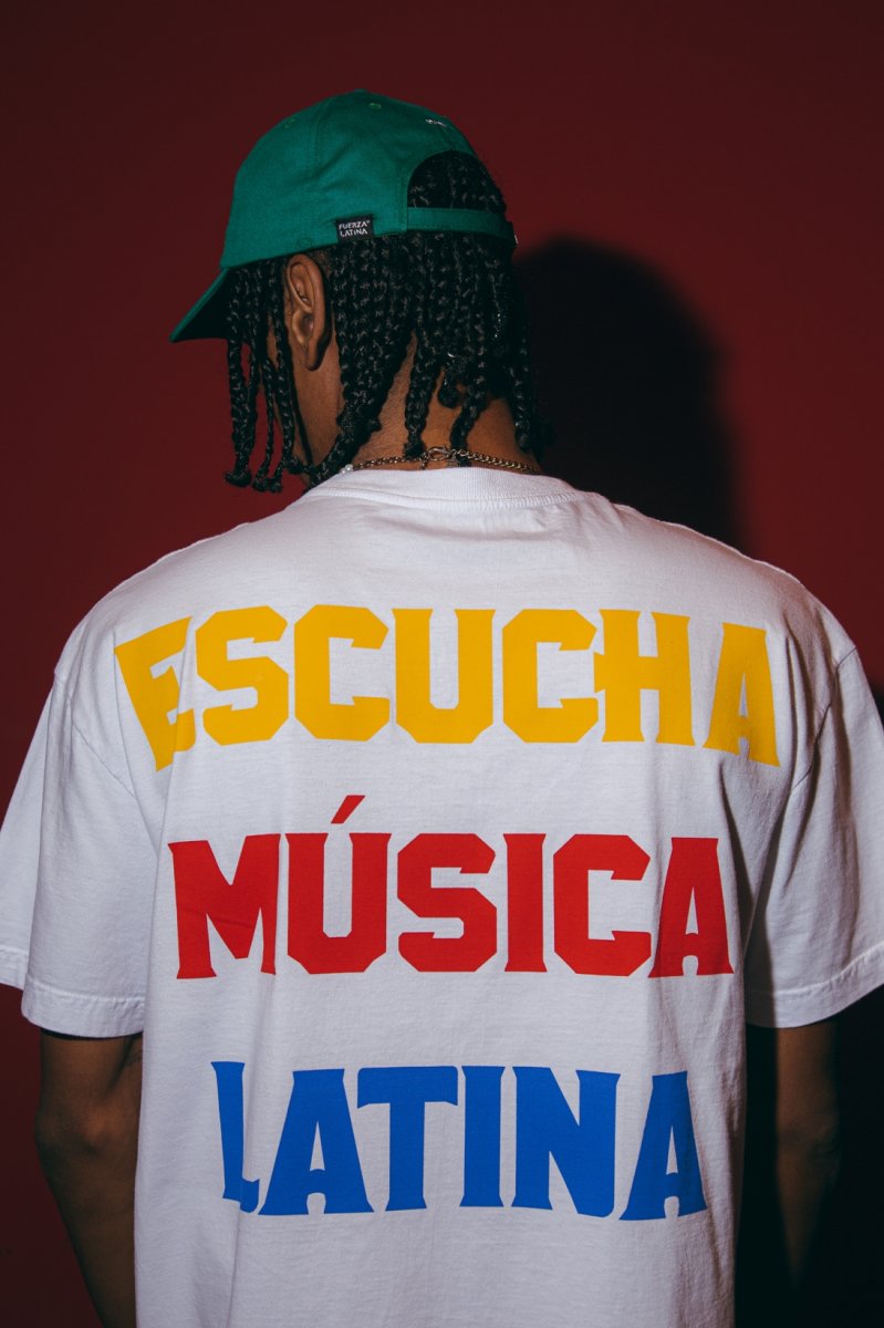 Camisetão ESCUCHA MÚSICA LATINA 2.0 branco - Image 5